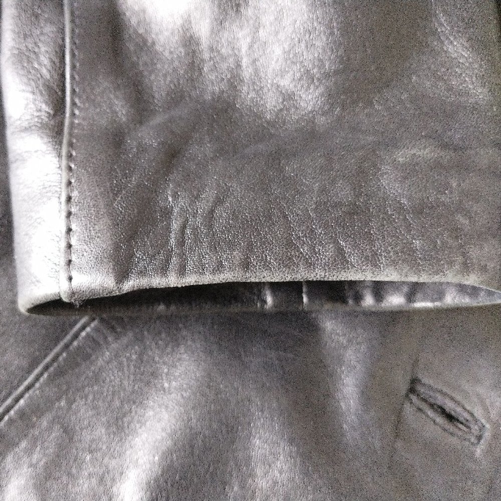 Leather jacket - Picture 12 of 16